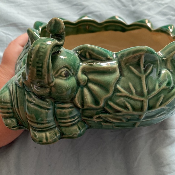 Planter - Picture 3 of 3